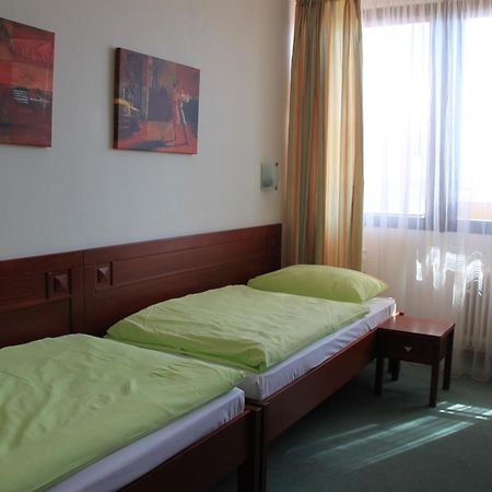 Hotel Bothe Považská Bystrica Kültér fotó