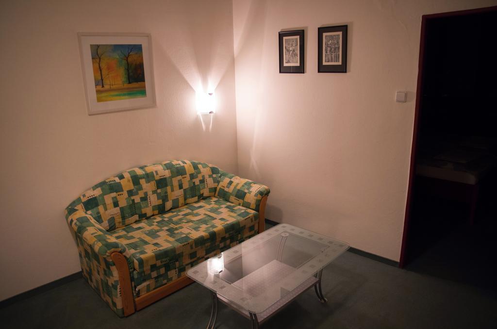 Hotel Bothe Považská Bystrica Szoba fotó