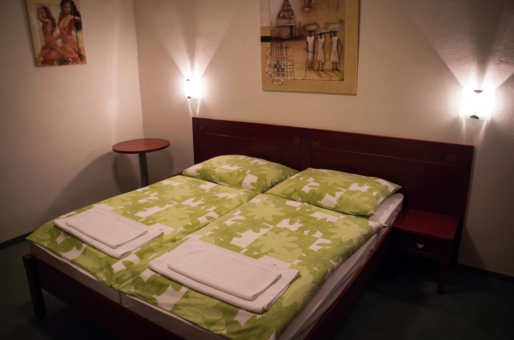 Hotel Bothe Považská Bystrica Szoba fotó