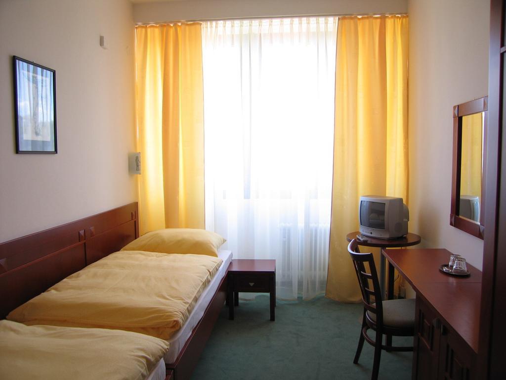 Hotel Bothe Považská Bystrica Kültér fotó
