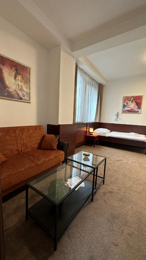 Hotel Bothe Považská Bystrica Kültér fotó